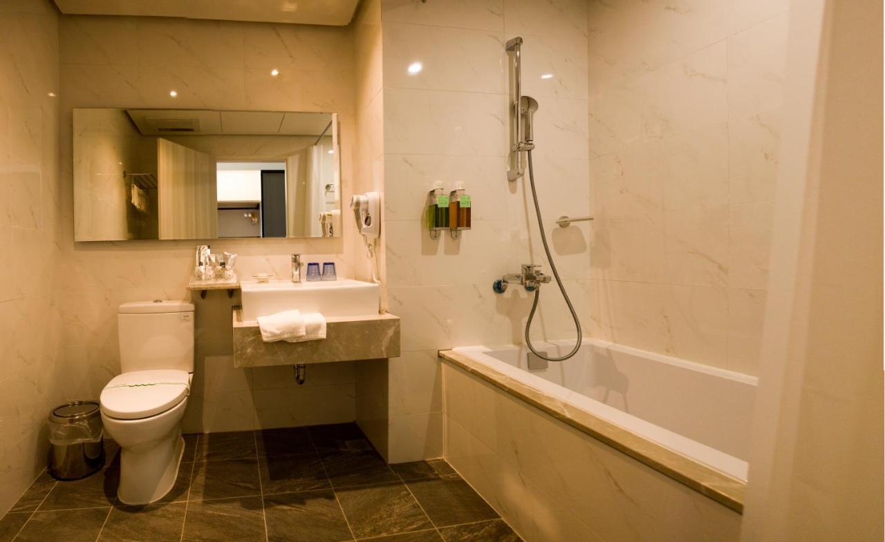 墾丁椰林 海灘文旅 Hotel Cape Eluanbi Eksteriør billede